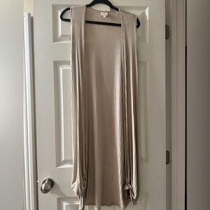 LuLaRoe Joy sleeveless blouse/ kimono